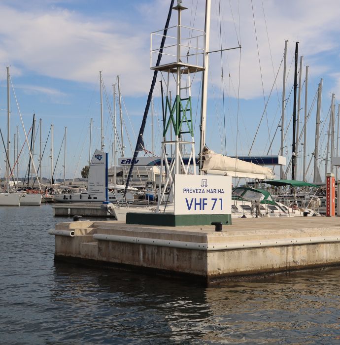 Anerkannte Funkzeugnisse für Segel- und Motoryachten